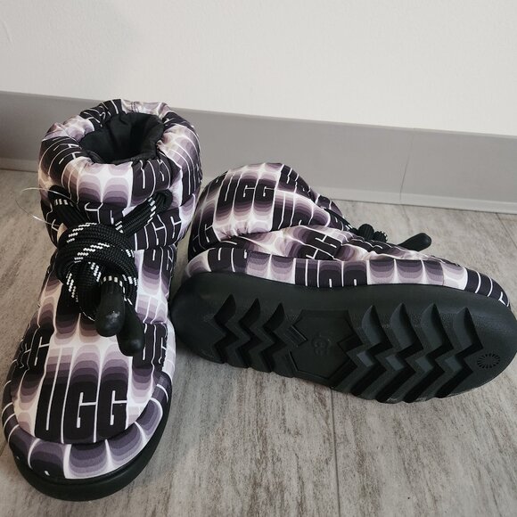 NEW Womens 6 UGG Logo  puffer classic Short maxi wave length boots - Picture 2 of 10